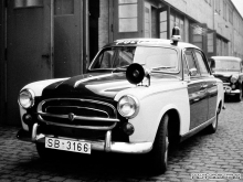 PEUGEOT PEUGEOT 403 POLIZEI 01